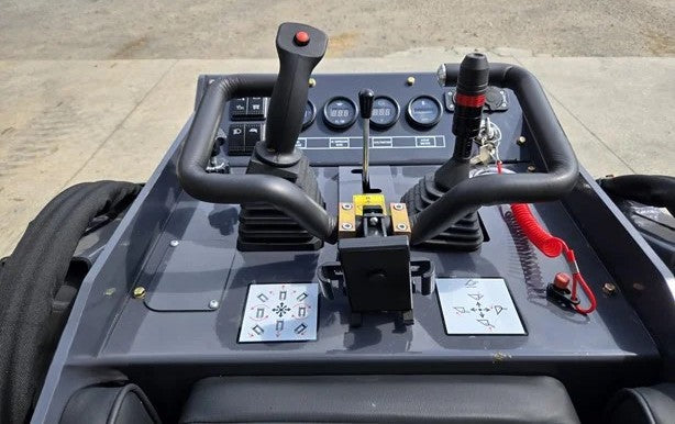 2025 DERETTE V1000 25HP KUBOTA DIESEL MINI SKID STEER