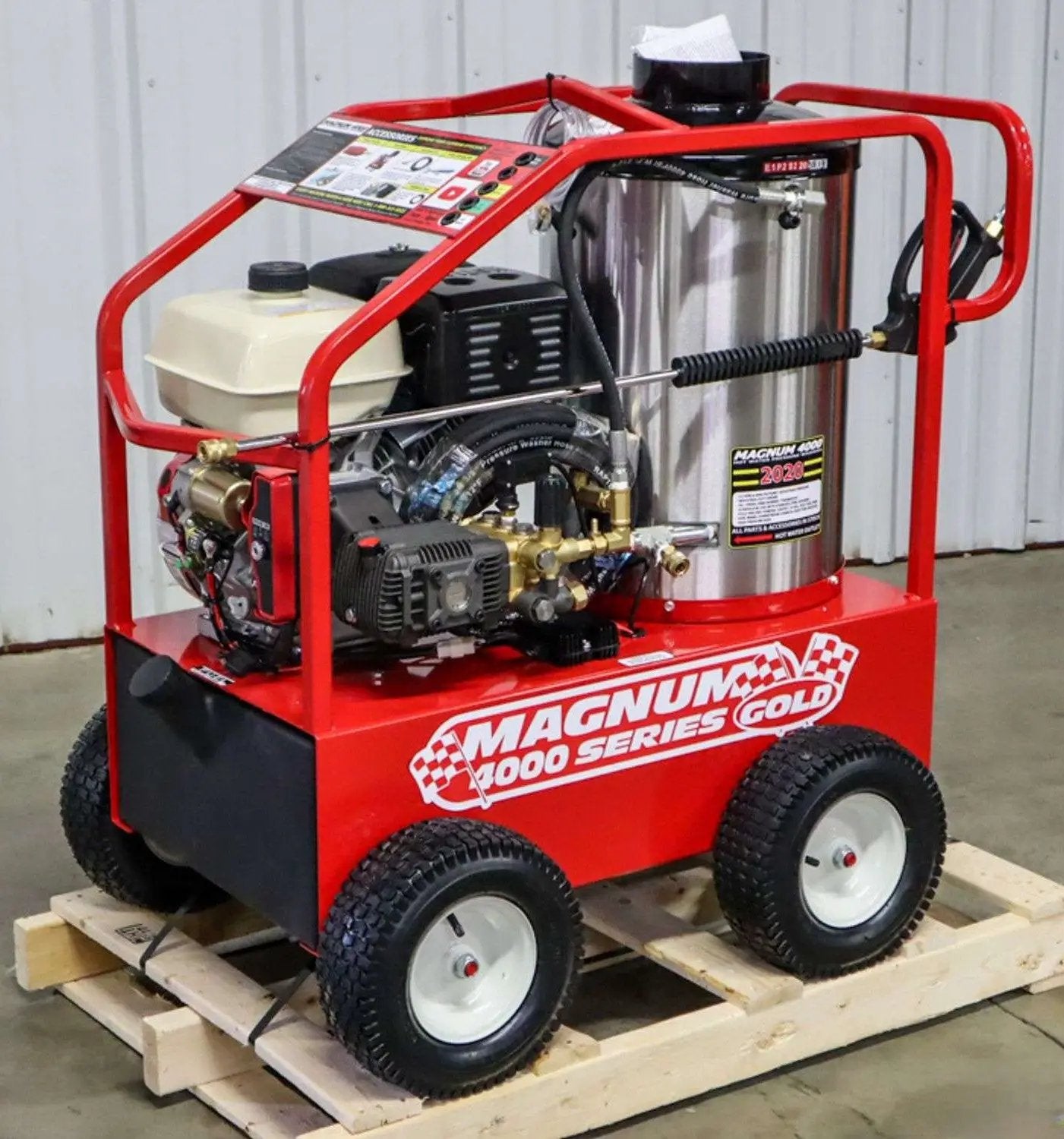 MAGNUM 4000 SERIES GOLD HOT PRESSURE WASHER by Magnum