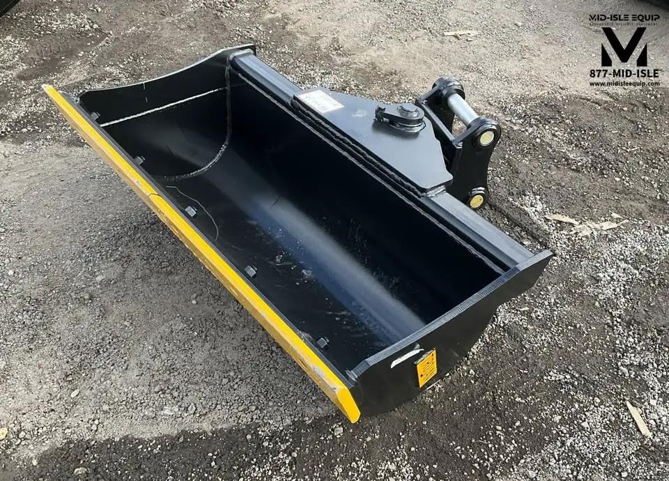 TROJAN 35CL 42" TILTING BUCKET FOR EXCAVATOR CAT 303 304 JD 35G 40MM PINS by Trojan