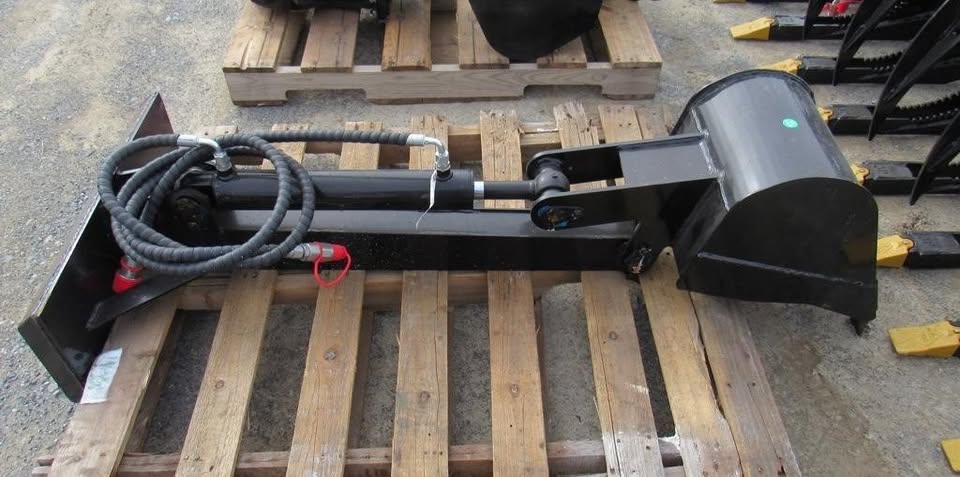 36" BACKHOE ATTACHMENT FOR MINI SKID DINGO