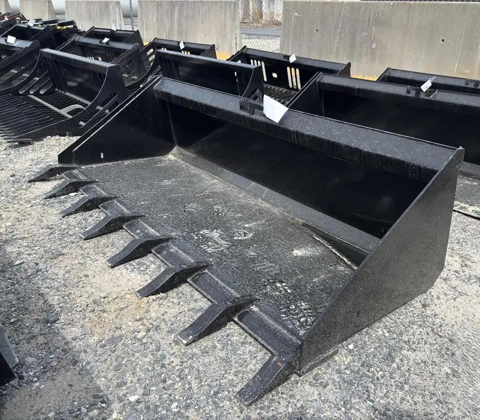 80" WILDCAT HD SKID STEER BUCKET WITH TEETH by Wildcat
