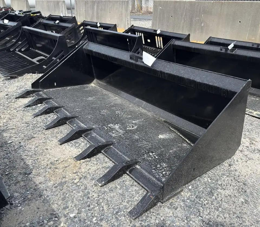 80" WILDCAT HD SKID STEER BUCKET WITH TEETH by Wildcat