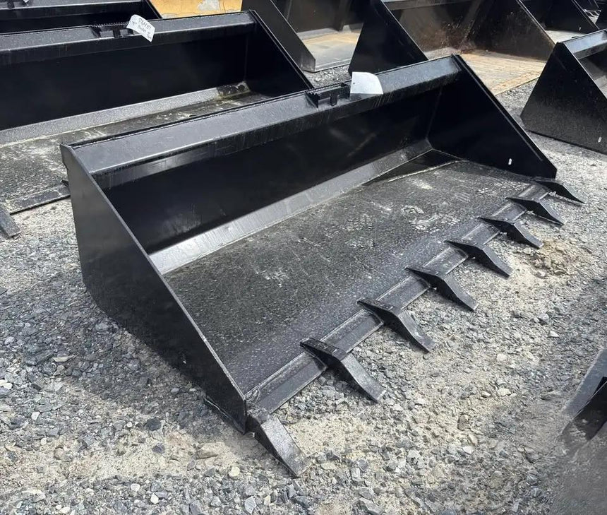 80" WILDCAT HD SKID STEER BUCKET WITH TEETH by Wildcat