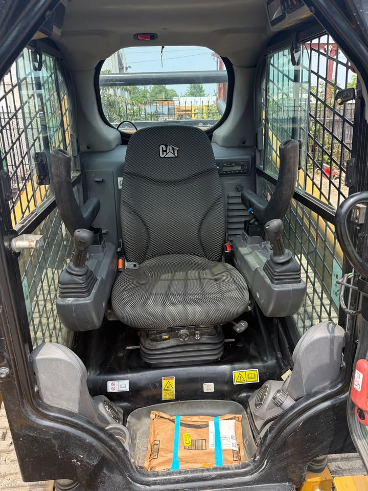 2021 CATERPILLAR 259D3 COMPACT TRACK LOADER *LOW HOURS*