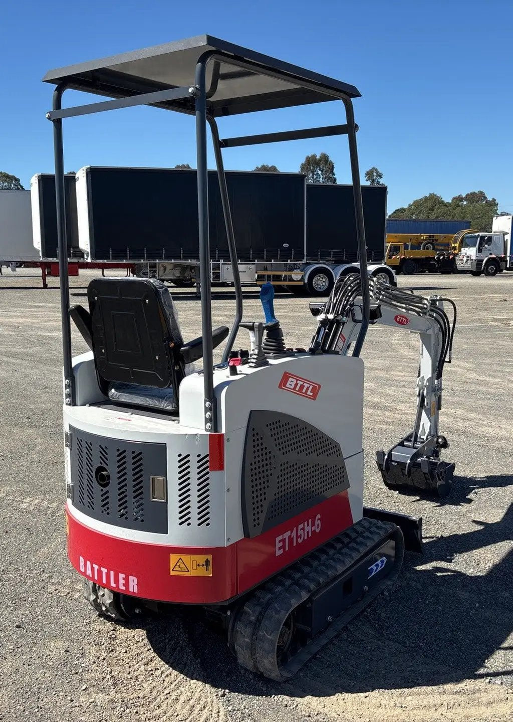 2025 BTTL ET15H 1.5 TON MINI EXCAVATOR by Mid-Isle Equipment