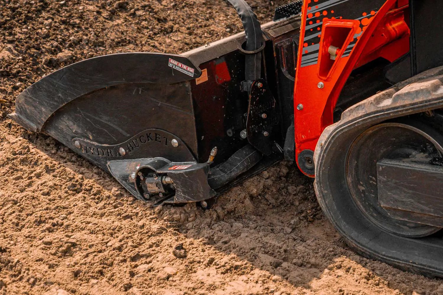 CMP HYDRA BUCKET FOR SKID STEER BUILT IN HARLEY RAKE by CMP Attachments