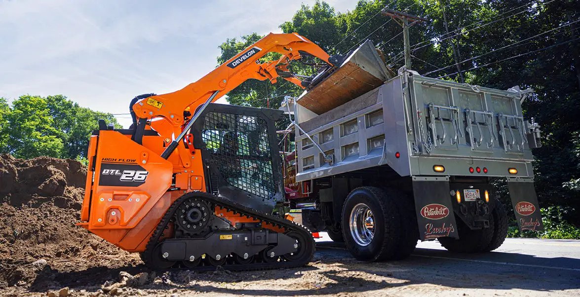 DEVELON DTL26 COMPACT TRACK LOADER by Develon