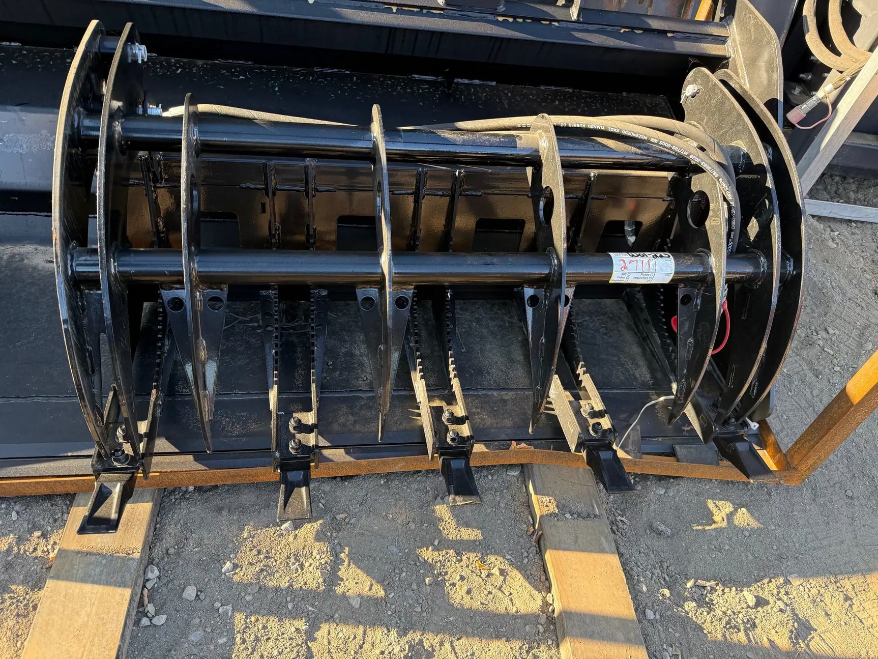 42" LOG GRAPPLE ATTACHMENT FOR MINI SKID STEER by Future