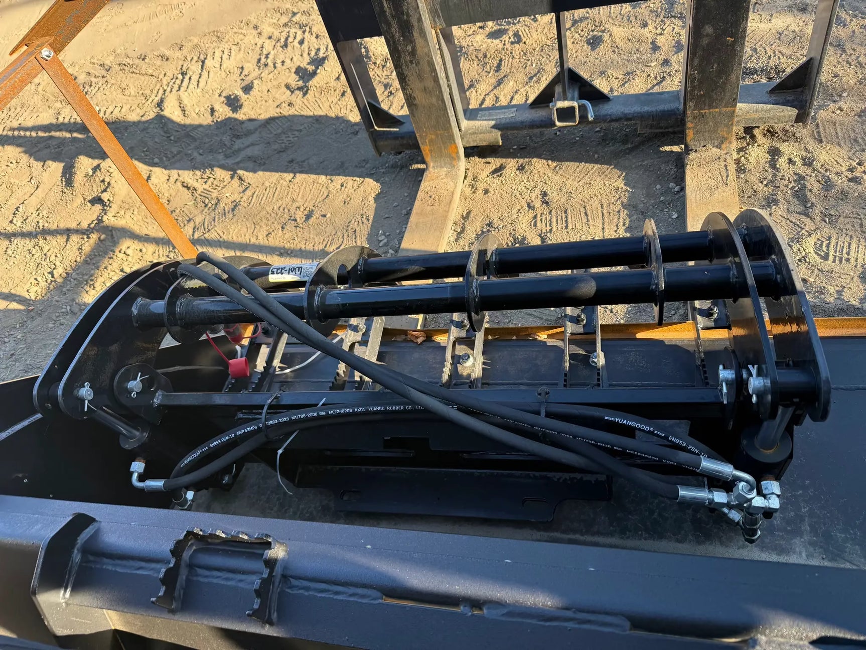 42" LOG GRAPPLE ATTACHMENT FOR MINI SKID STEER by Future