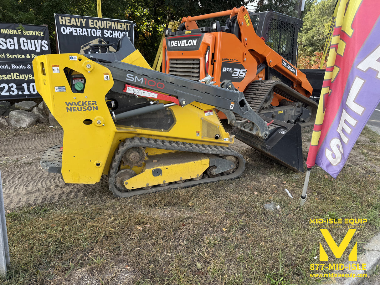 2024 WACKER NEUSON SM100 MINI SKID STEER