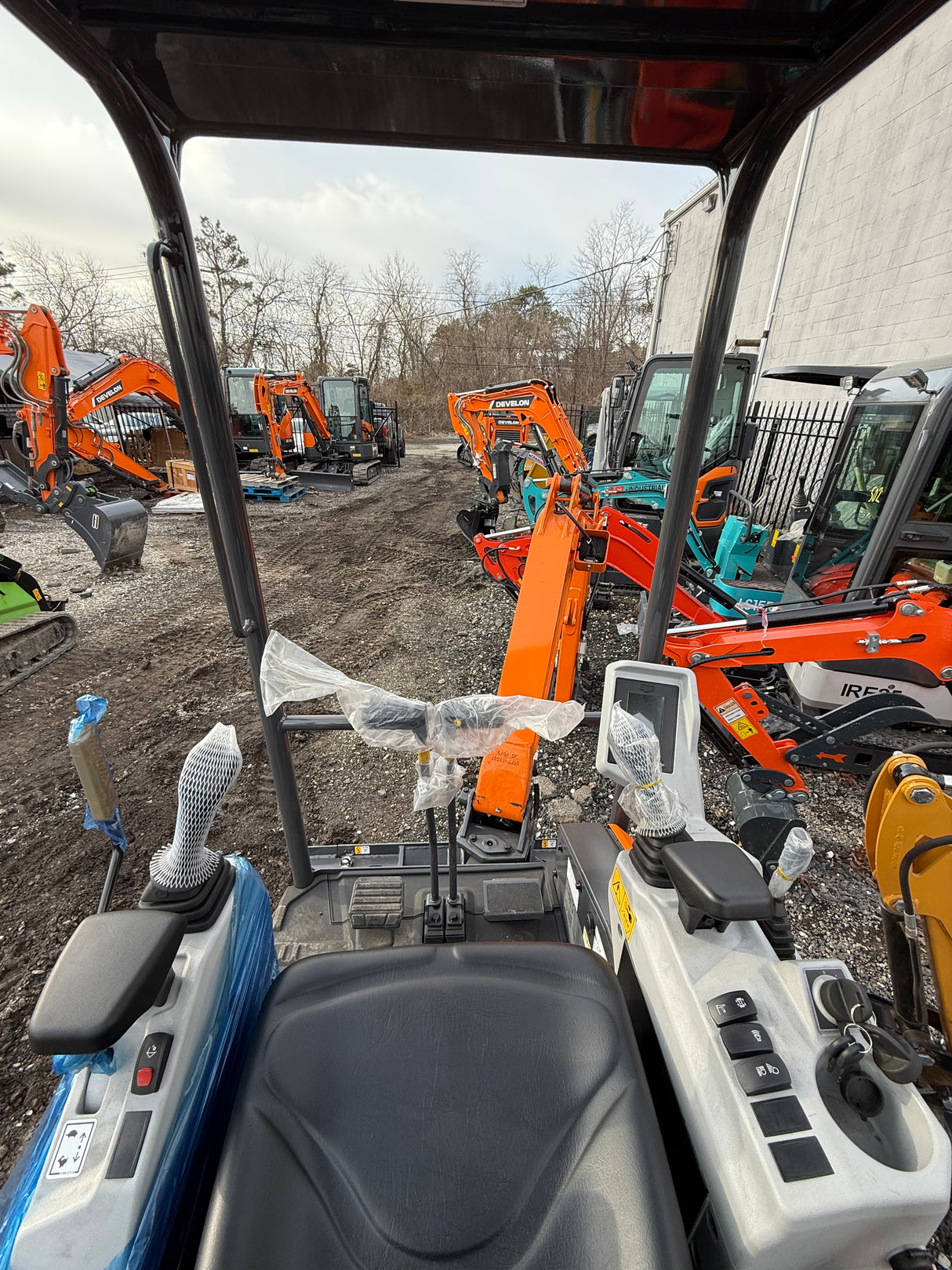 DEVELON DX17Z-7 Mini Excavator