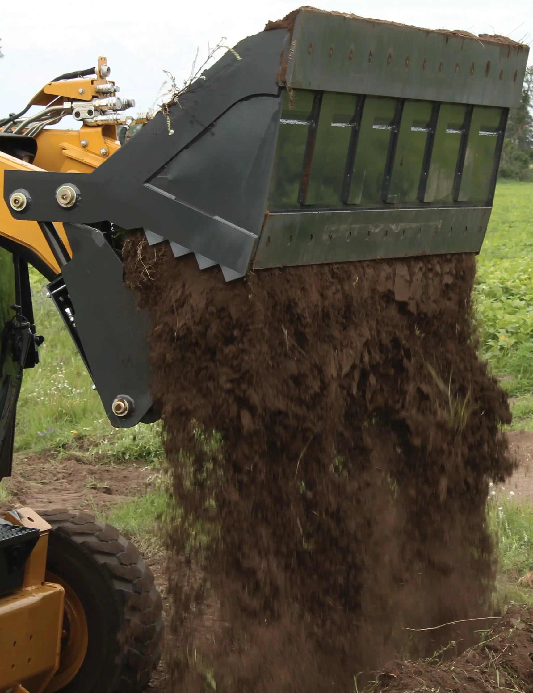 VIRNING V60 MULTI-PURPOSE 4N1 BUCKET FOR SKID STEER by Virnig
