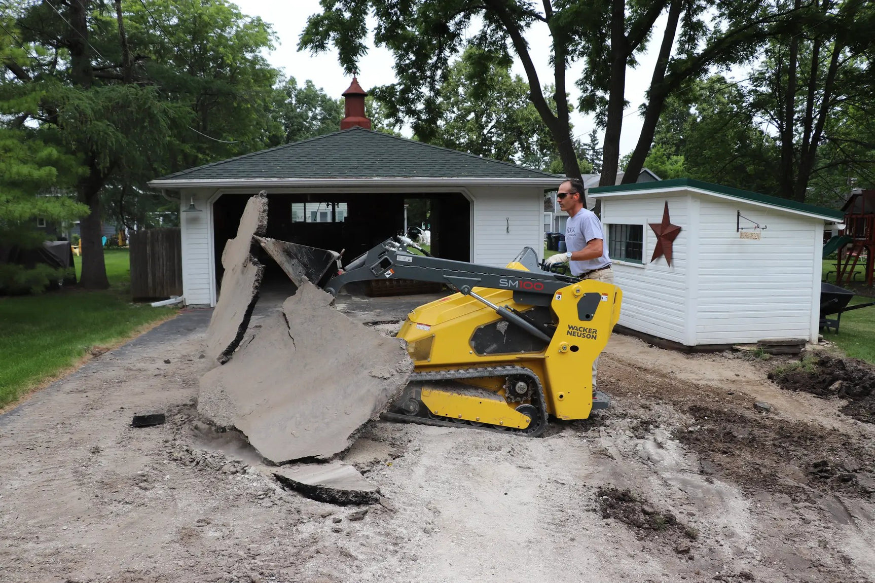 NEW 2026 Wacker Neuson SM100 Mini Skid Steer by Wacker Neuson