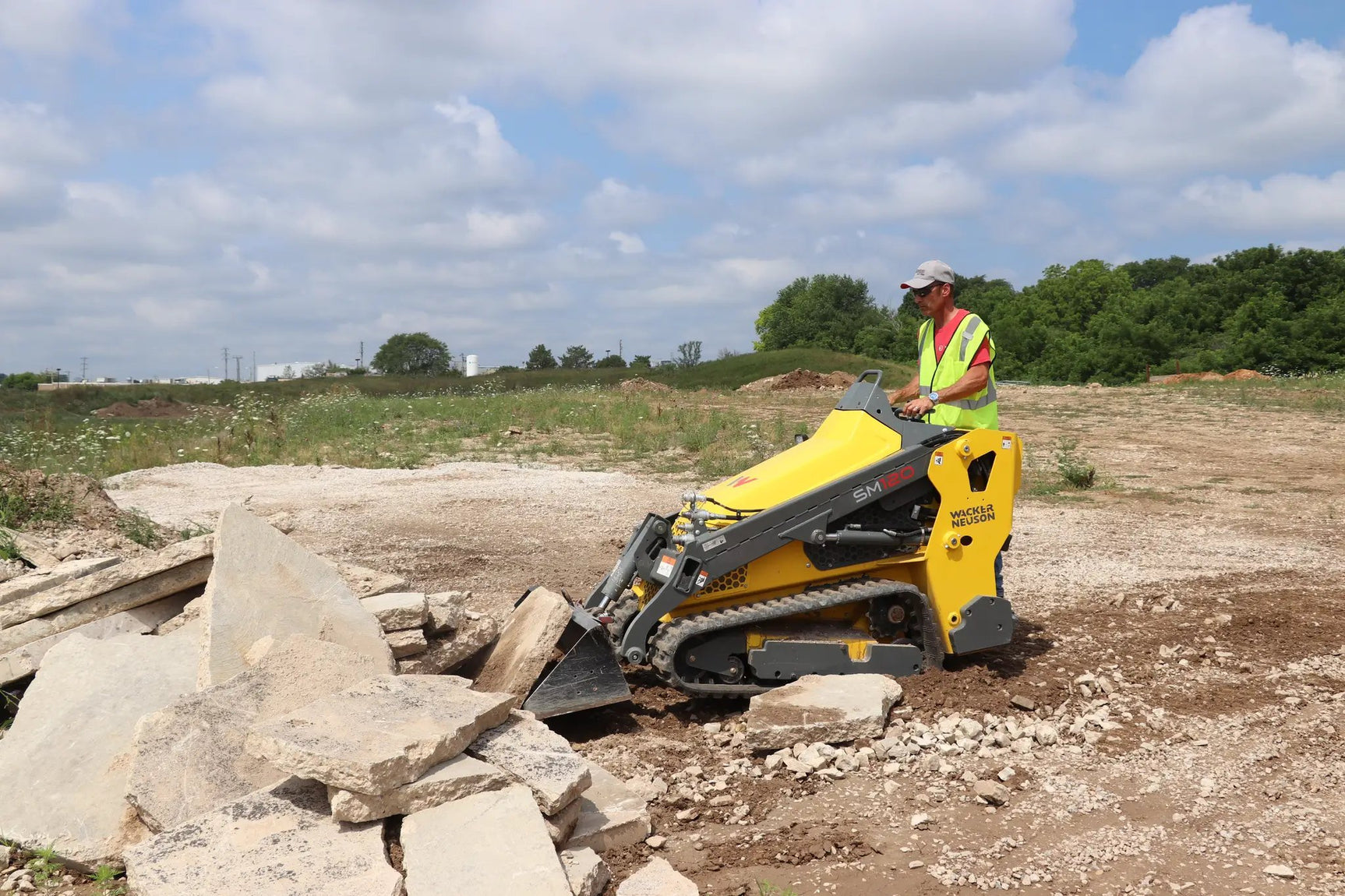 2026 Wacker Neuson Mini Skid Track Loader SM120 PRODUCTIVITY PACKAGE by Wacker Neuson