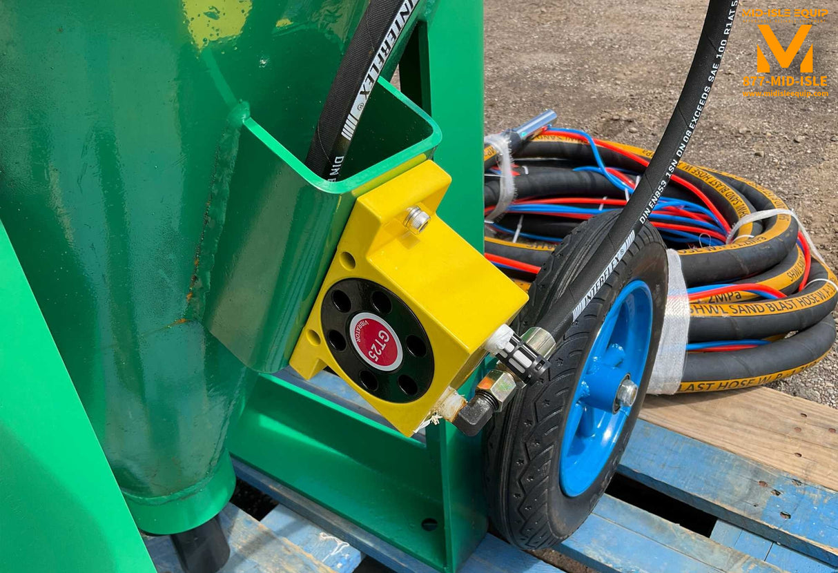 NEW JCT MOBILE DUSTLESS SAND BLASTER POT
