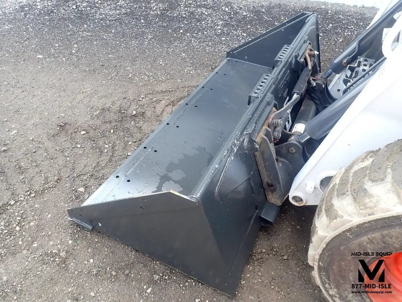 NEW OEM BOBCAT 74" SKID STEER BUCKET by Bobcat