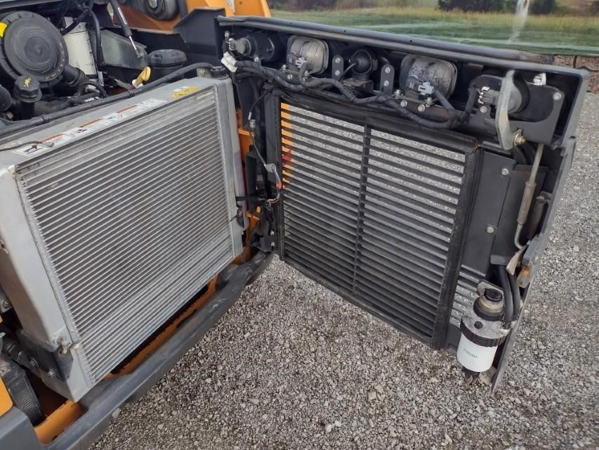 2022 CASE SV280B WHEEL SKID STEER LOADER