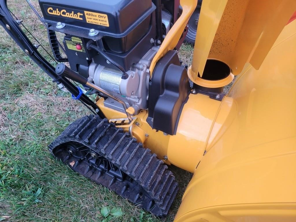 CUB CADET 3X INTELLIPOWER HD 30" TRACK SNOW BLOWER