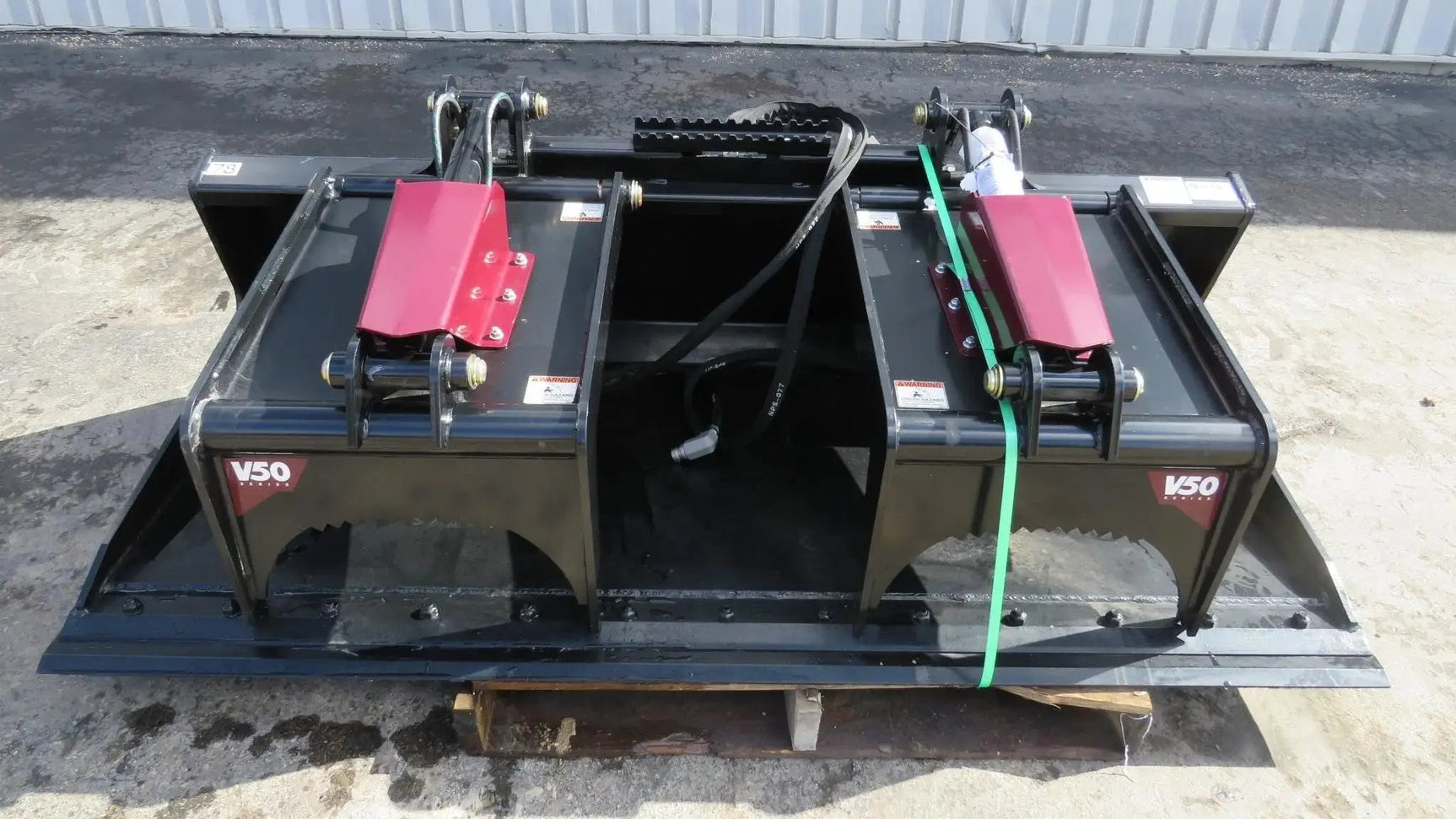 VIRNIG V50 78" SCRAP GRAPPLE BUCKET FOR SKID STEER by Virnig