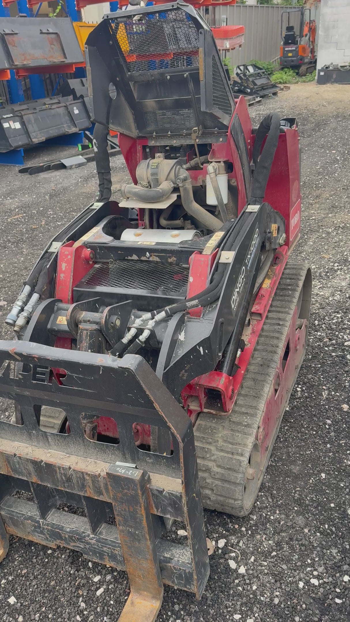 2018 TORO DINGO TX1000W WIDE TRACK KUBOTA DIESEL