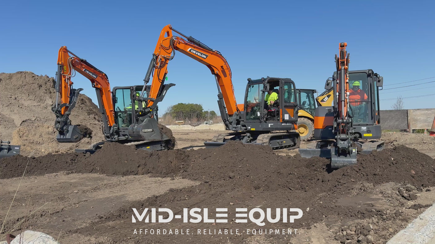 Develon DX89R-7 Mini Excavator With High Lift Capacity And Counterweight