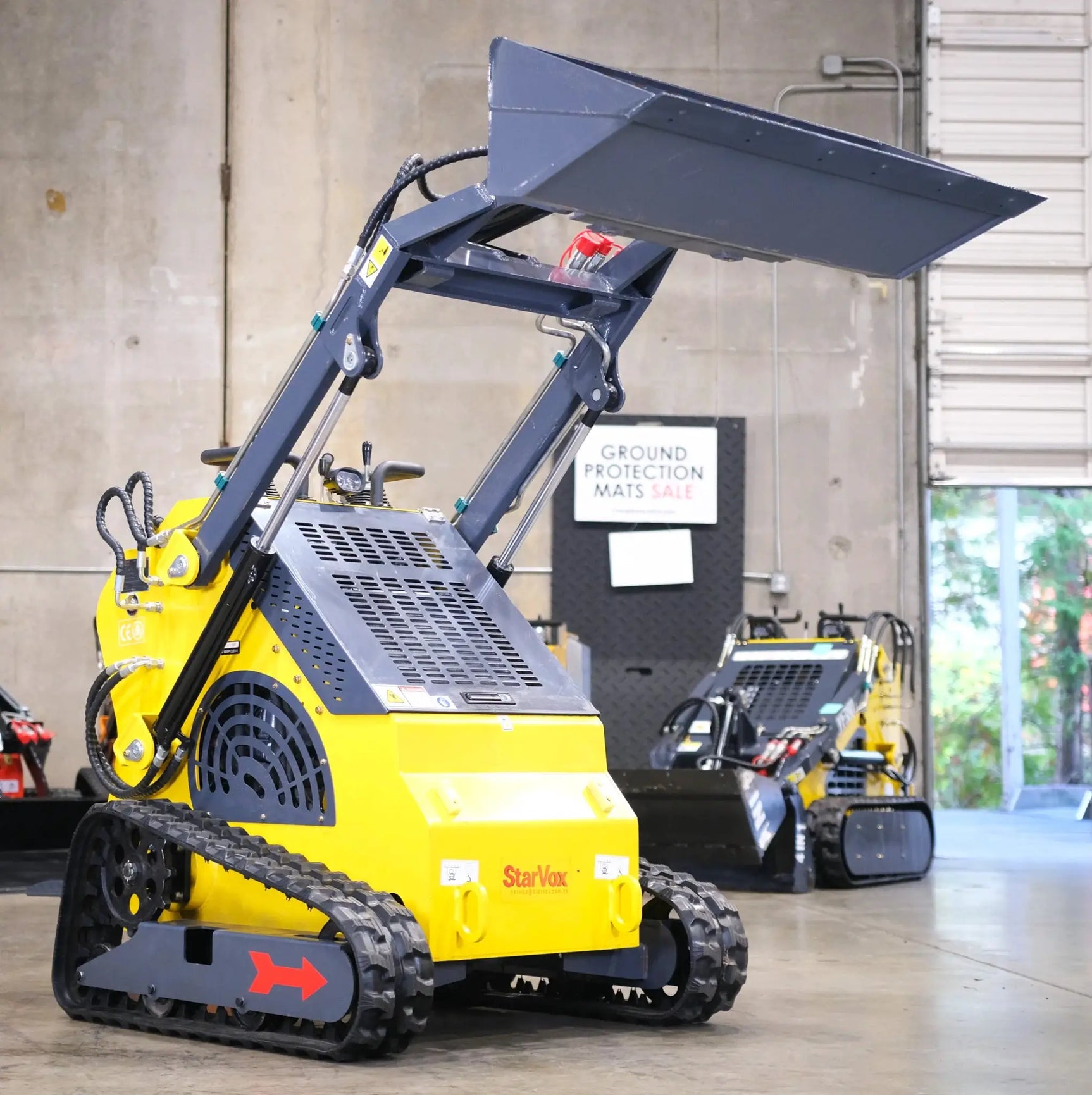 2026 STARVOX SV-480 MINI SKID STEER 23HP GAS by Starvox